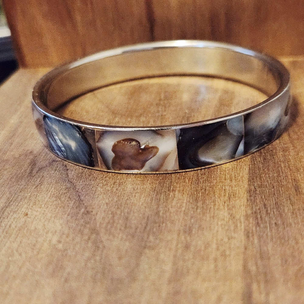 Silver Tone Mother of Pearl Shell Inlay Bangle Bracelet Grey Cream Mosaic